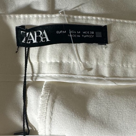 Zara high waisted button shorts  in ivory/cream color Size M - Picture 7 of 7